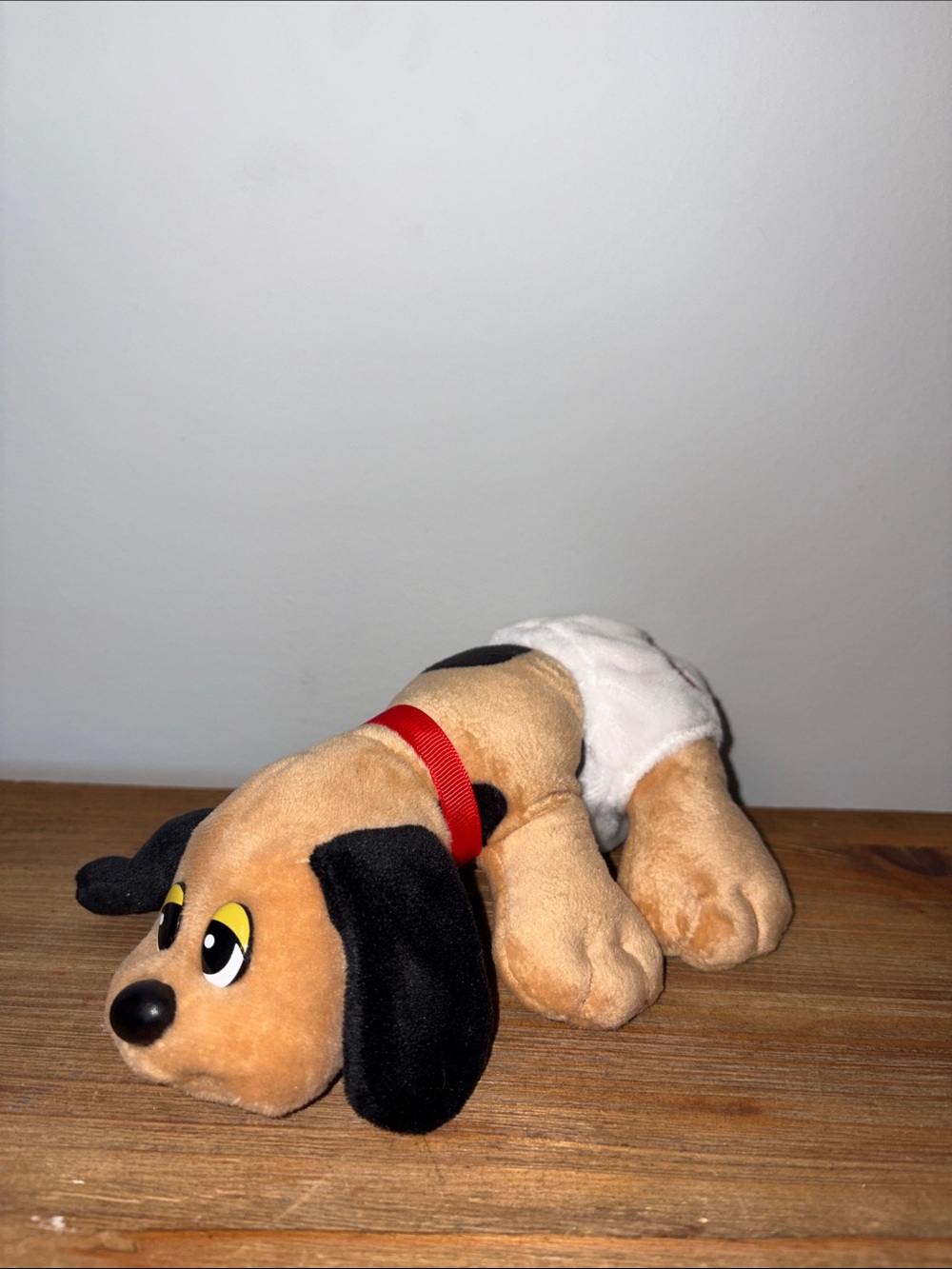 Vintage Plush Puppy Pound Dog Toy with Red Collar - Soft Tan & Black Puppy